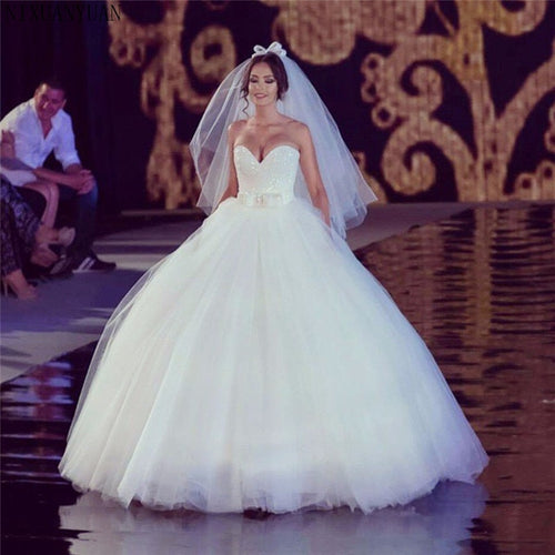 2020 Vintage Fashion Sleeveless Sweetheart Beaded Bling Bling Bow Ball Gown Princess Wedding Dresses
