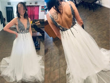 Load image into Gallery viewer, V Neck Sparkly Prom Dresses 2019 Backless Evening Party Dress Elegant Sexy See Through High Split Vestido de Festa Real Photo
