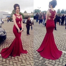 Load image into Gallery viewer, Red 2019 Prom Dresses Mermaid Appliques Lace Elegant Plus Size Party Women Long Prom Gown Evening Dresses Robe De Soiree