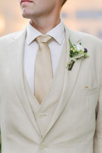 Load image into Gallery viewer, Custom Made Light Blue Two Button Street Style Men Slim Fit Suit /Notch Lapel Groomsmen Men Wedding Suits(jacket+pant+vest)