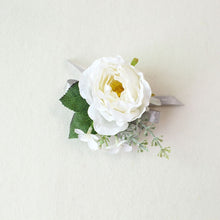 Load image into Gallery viewer, Boutonnieres Silk Roses White Pink Wedding Corsages and Boutonnieres Groom Flower Boutonnieres Marriage Prom Brooch Pins
