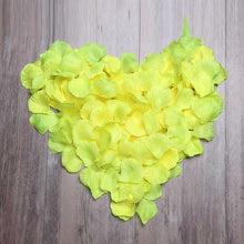 Load image into Gallery viewer, 2000piece/lot 5*5cm Romantic silk Rose petals for Wedding Decoration Romantic Artificial Rose Petals Wedding Flower Rose Flower