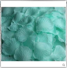 Load image into Gallery viewer, 2000piece/lot 5*5cm Romantic silk Rose petals for Wedding Decoration Romantic Artificial Rose Petals Wedding Flower Rose Flower