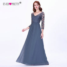 Load image into Gallery viewer, Sexy Long Sleeve Evening Dresses 2020 Ever Pretty EZ07633 Women&#39;s Cheap Lace Appliques V-neck Formal Elegant Party Dresses