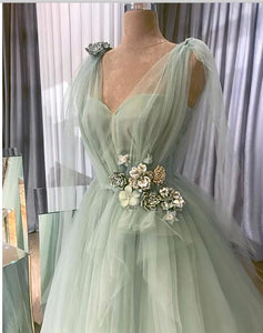 Pretty Mint Green 3D Flower Prom Dresses V-neck Ruffles A-line Prom Gowns V-neck Lace Up Plus Size Party Dress Abendkleider