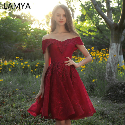 LAMYA Sexy V Neck Lace Knee Length Prom Dresses 2019 Elegant Appliques A Line Evening Party Dress Cheap vestido de noiva