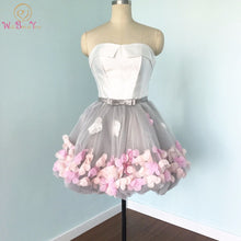 Load image into Gallery viewer, 2020 Short Prom Dresses Graduation Strapless Gray White Flowers Real Photos Evening Organza Party Formal Gown Walk Beside You