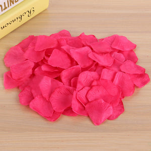 1000pcs / Lot 4.5 * 4.5cm Simulation Rose Petals Suitable for DIY Wedding Decoration Romantic Artificial Rose Petals